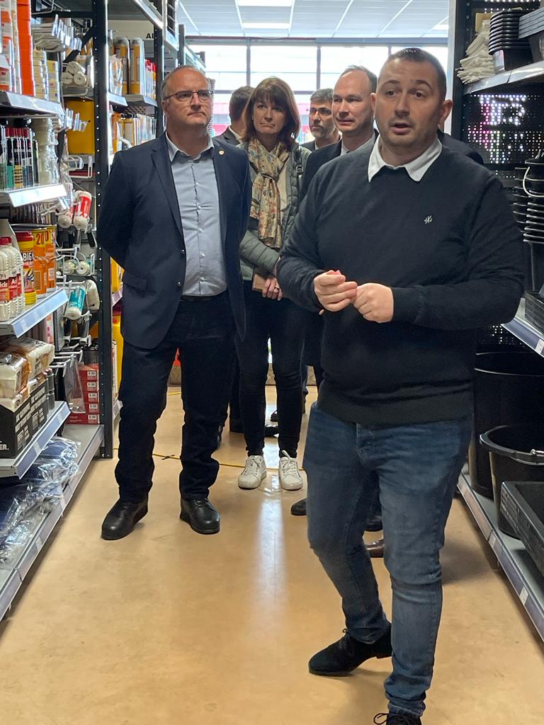 IMG-20230426-WA0022.jpg (123 KB)