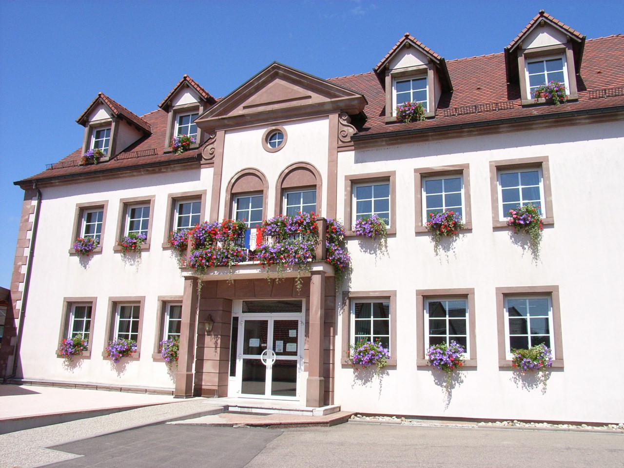 Fa&ccedil;ade Rohrbach.JPG (360 KB)