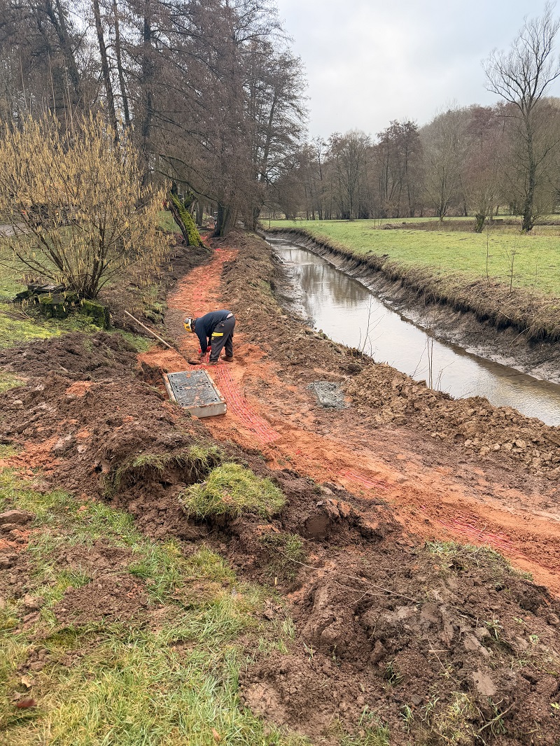 IMG_9055.jpeg (598 KB)