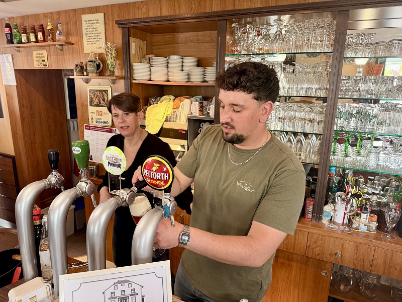 IMG_9249.jpeg (253 KB)